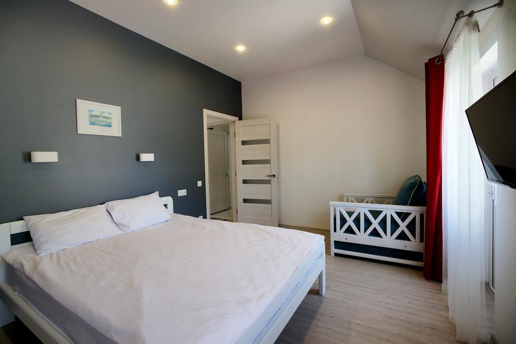Apartment Zolotoy Bereg 5 Odessa Exterior foto